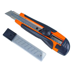 Taglierino Cutter Professionale 18mm + 5 Lama di Ricambio